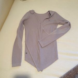 LuLulemon lilac sweater